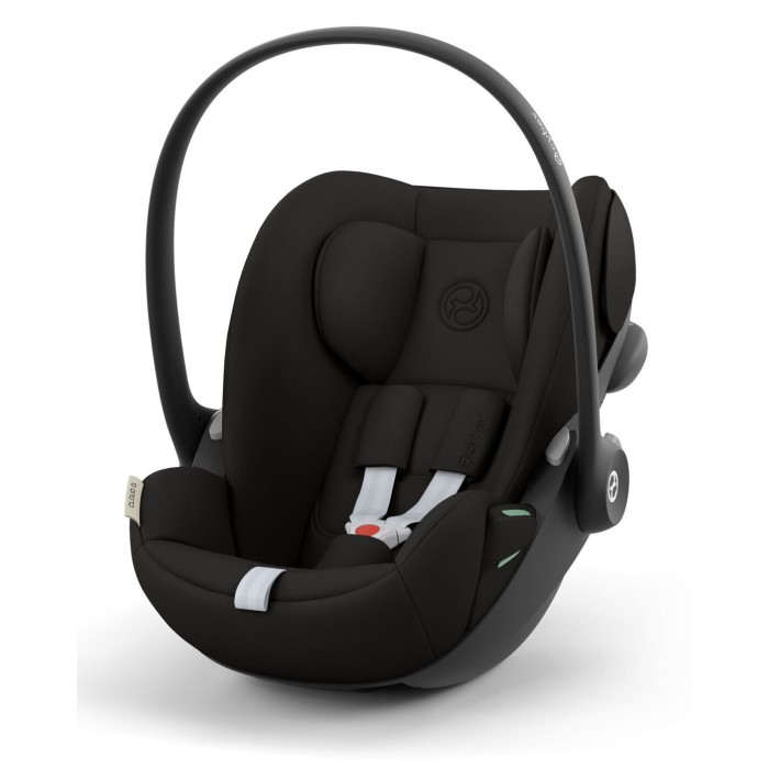 Car seat Cloud G i-Size Magic Black
