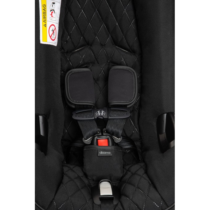 Автокрісло Doona Infant Car Seat Limited Edition Midnight