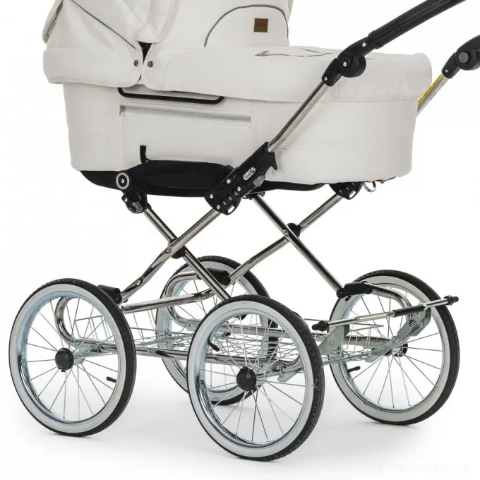 Emmaljunga white leather discount