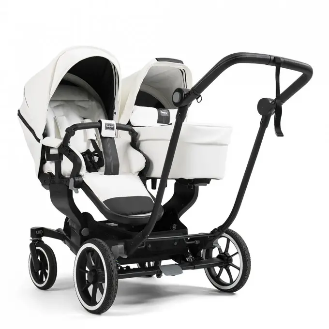 Emmaljunga NXT Twin Black FLAT White Leatherette